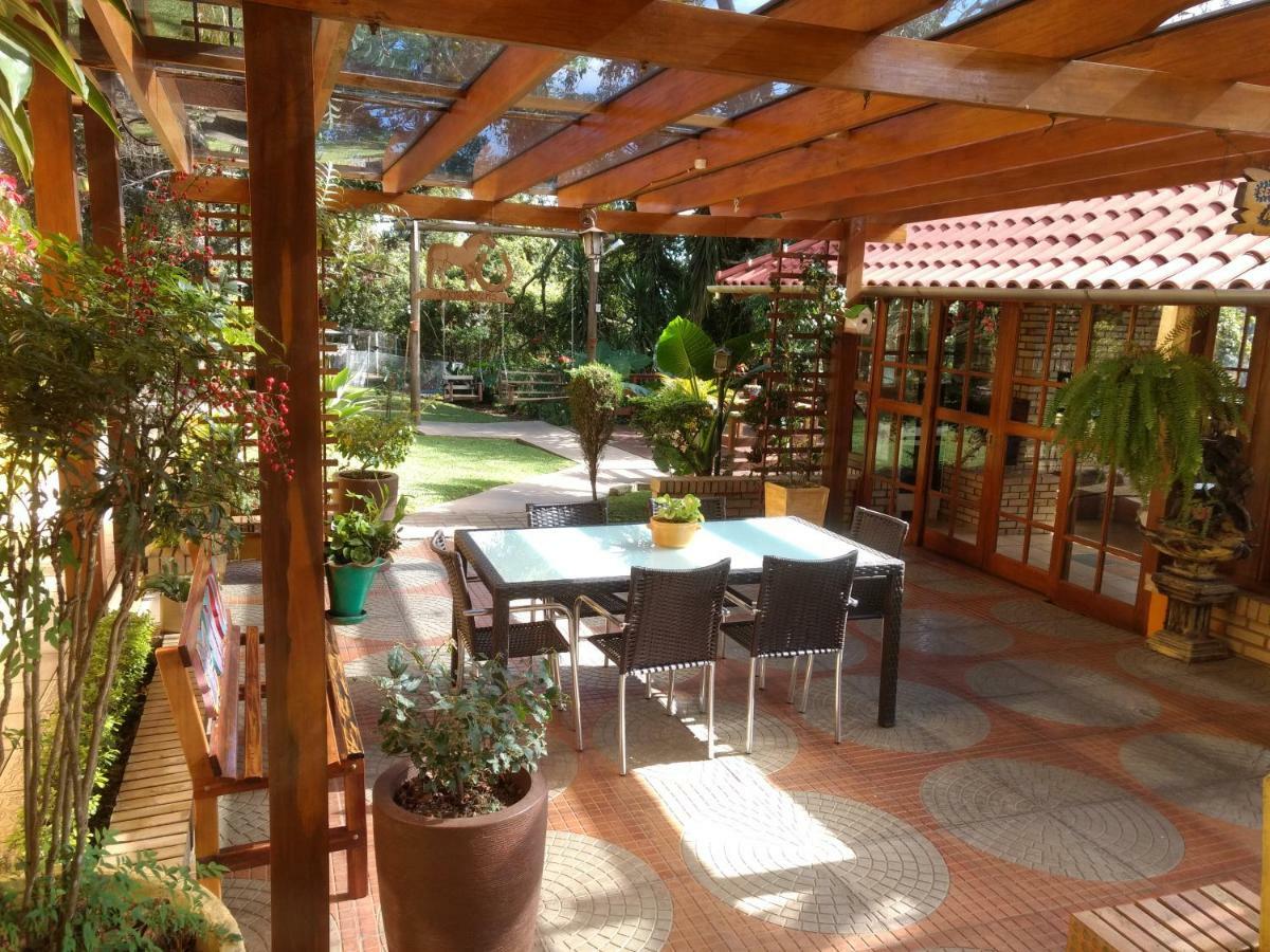Casa Das Palmeiras + Quiosque Бенту-Гонсалвис Экстерьер фото